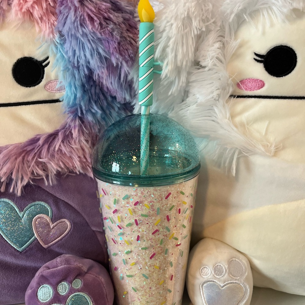 🧁 Starbucks Birthday Sprinkle Cupcake Dome Lid Grande Cold Cup Tumbler 16oz BNWT